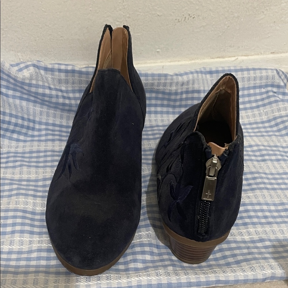 Kenneth Cole Reaction Dark Blue Suede Ankle Boots